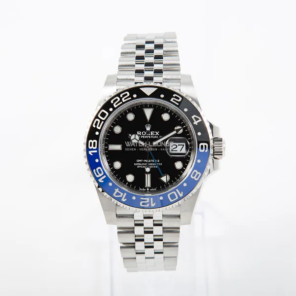 00159_watchlounge_lo.jpg