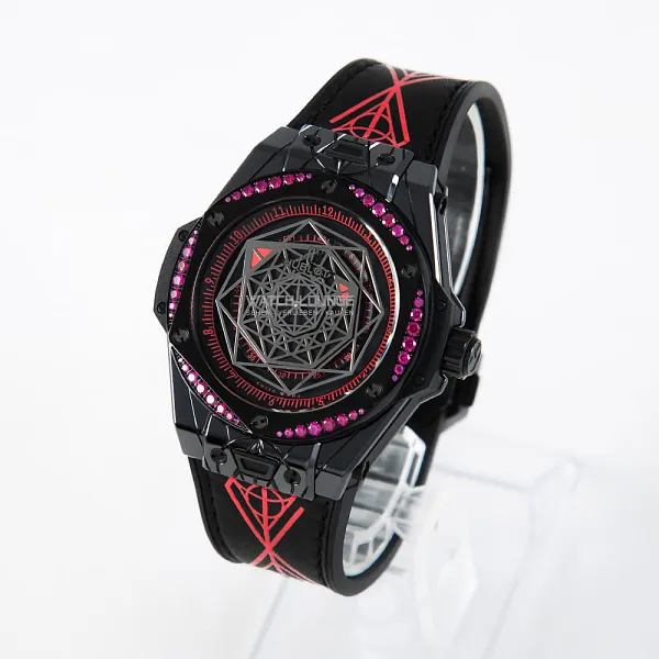 02091_watchlounge_lo.jpg