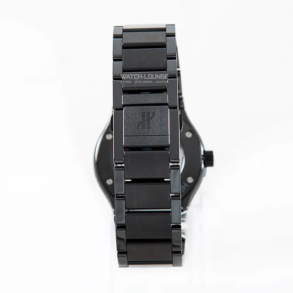 04373_watchlounge_lo.jpg
