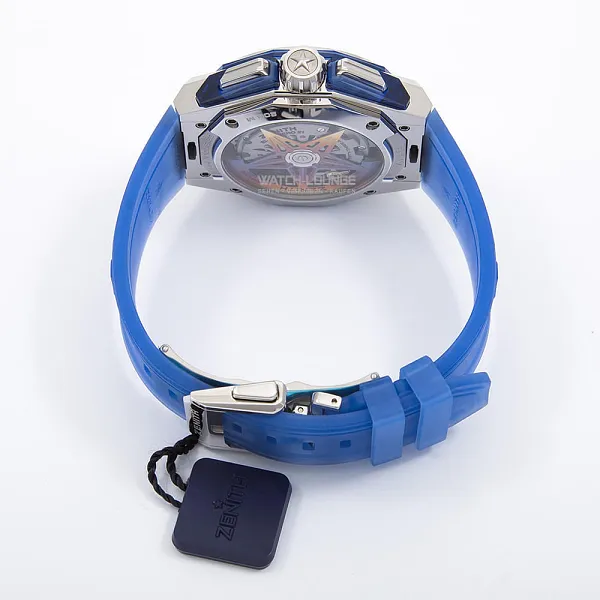 07186_watchlounge_lo.jpg