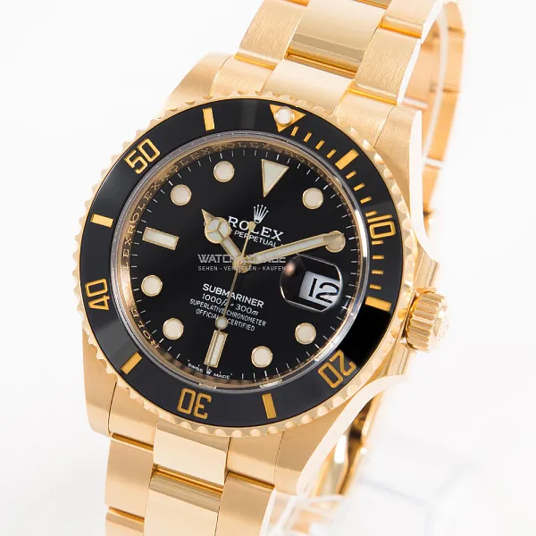 09233_watchlounge_lo_1.jpg