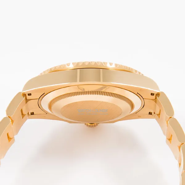 09239_watchlounge_lo.jpg
