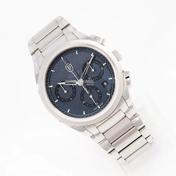 12992_watchlounge_lo.jpg
