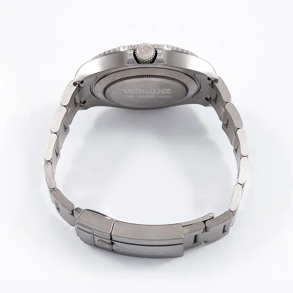 13339_watchlounge_lo.jpg