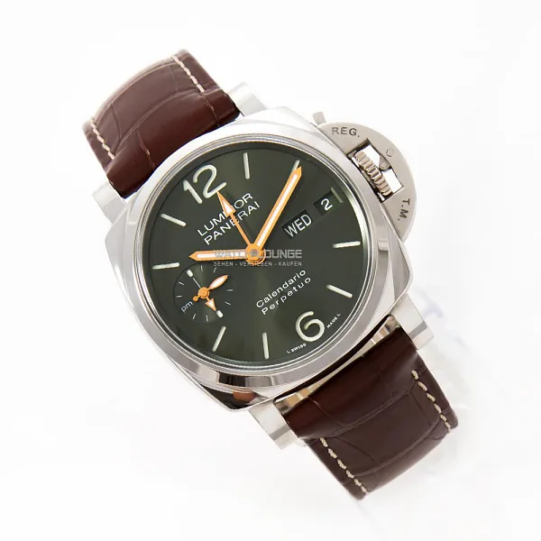 13386_watchlounge_lo.jpg