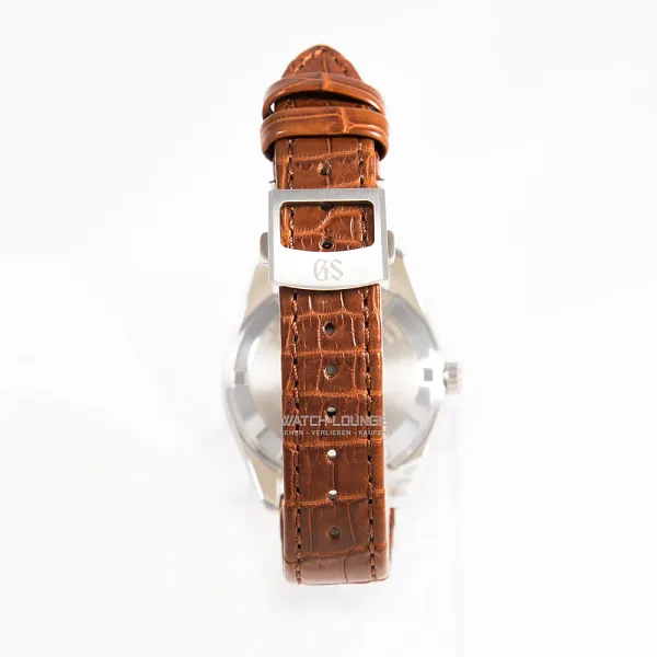 14287_watchlounge_lo.jpg