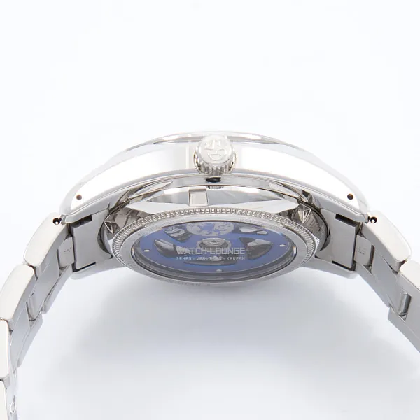14295_watchlounge_lo.jpg
