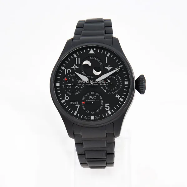 14669_watchlounge_lo.jpg
