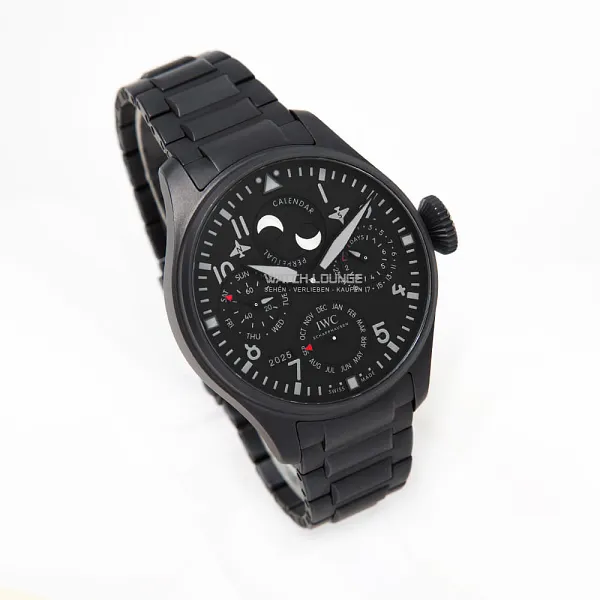 14670_watchlounge_lo.jpg
