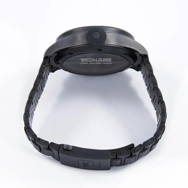 14675_watchlounge_lo.jpg