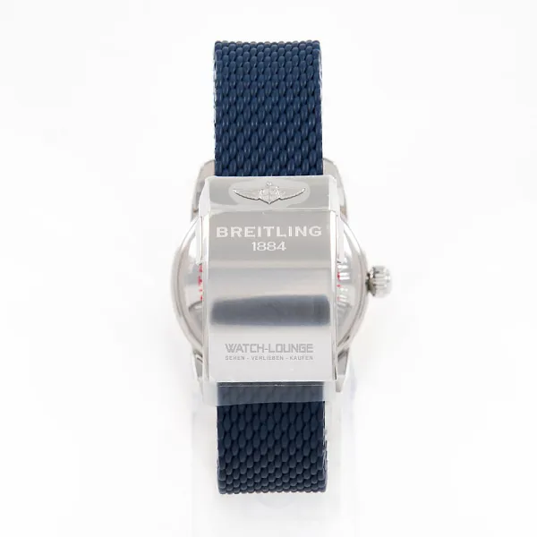 14806_watchlounge_lo.jpg