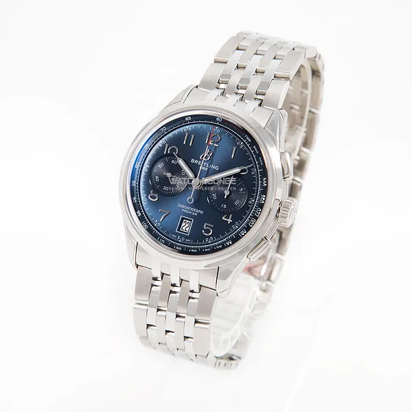 15099_watchlounge_lo.jpg