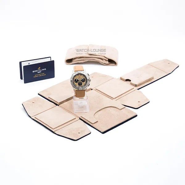 15141_watchlounge_lo.jpg
