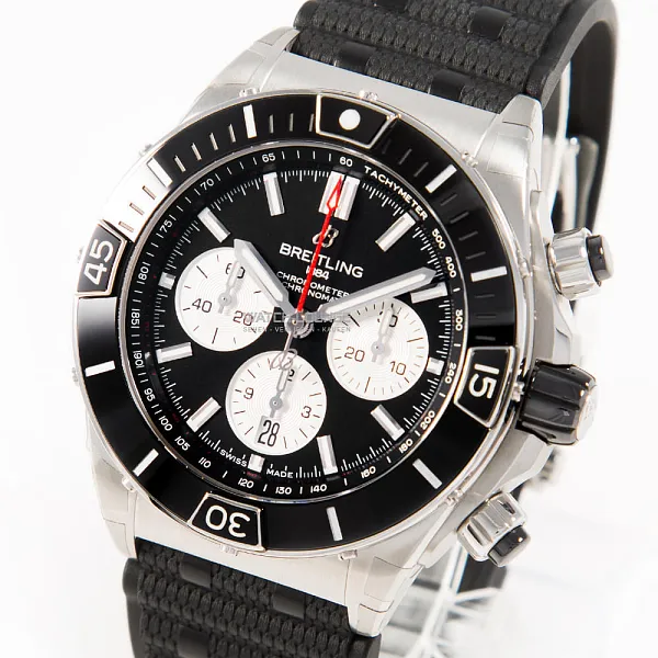 15179_watchlounge_lo_1.jpg