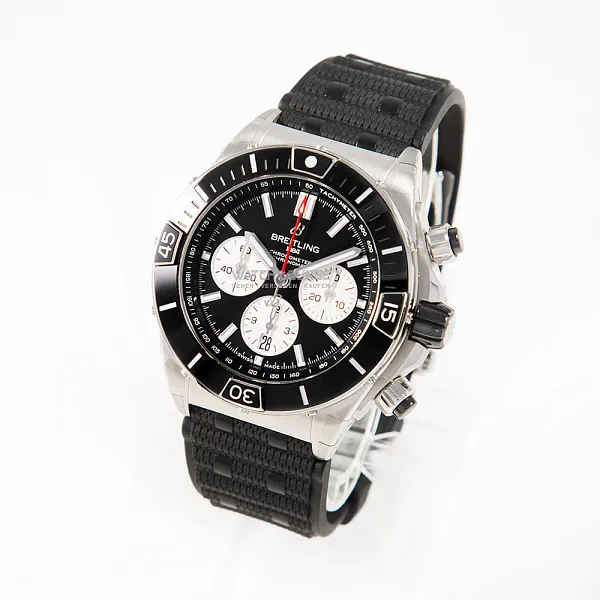 15183_watchlounge_lo.jpg