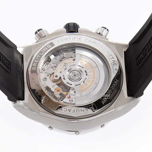 15186_watchlounge_lo.jpg
