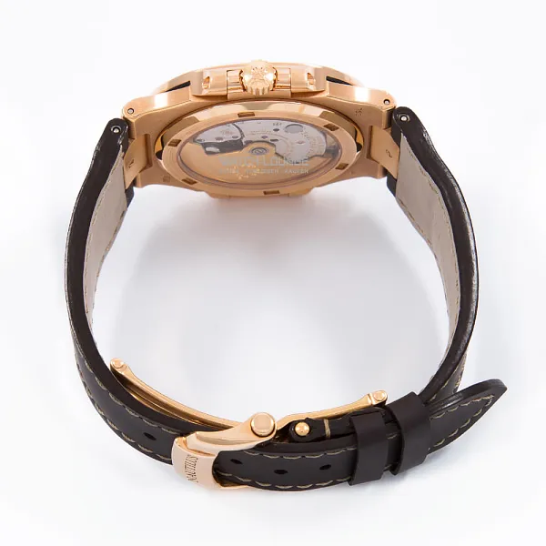 15455_watchlounge_lo.jpg
