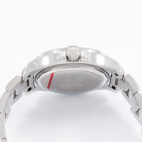 15640_watchlounge_lo.jpg