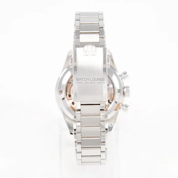 15726_watchlounge_lo.jpg