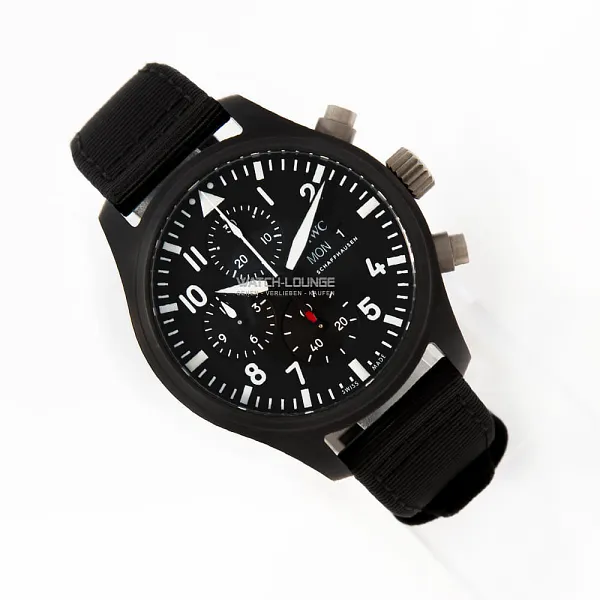 15840_watchlounge_lo.jpg