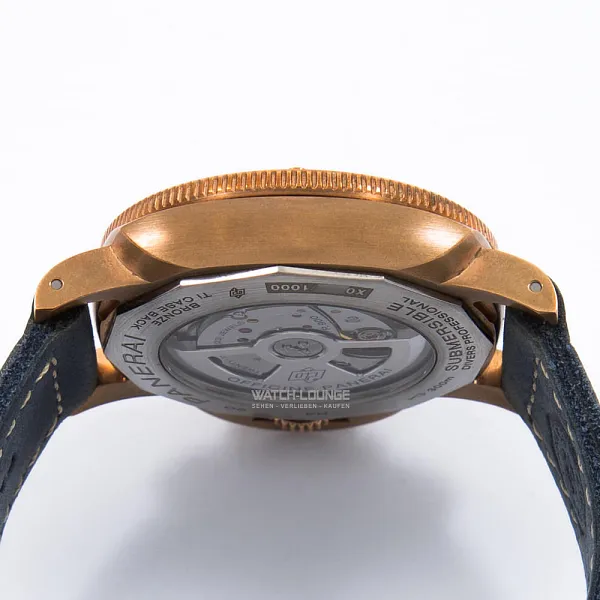 16016_watchlounge_lo.jpg