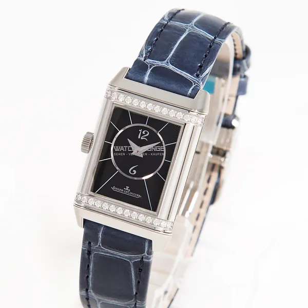 16189_watchlounge_lo.jpg