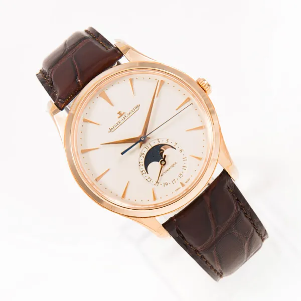 16222_watchlounge.jpg
