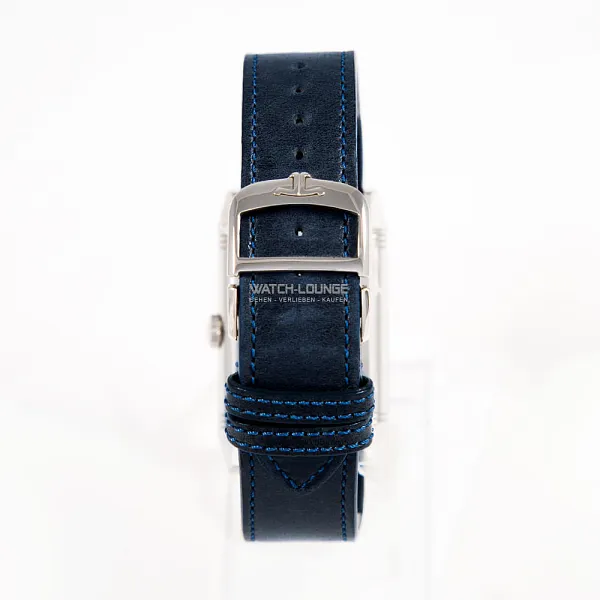 16328_watchlounge_lo.jpg