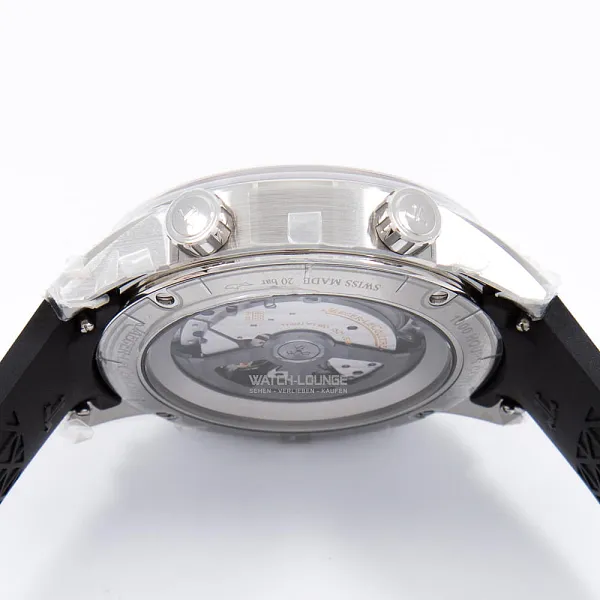 16335_watchlounge_lo.jpg