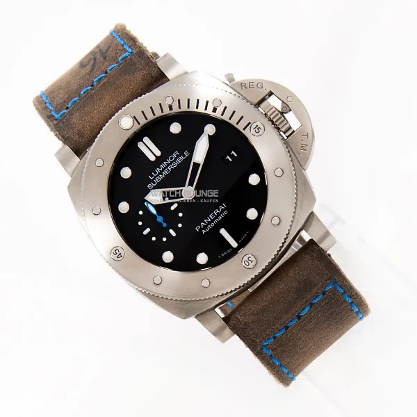 16377_watchlounge_lo.jpg