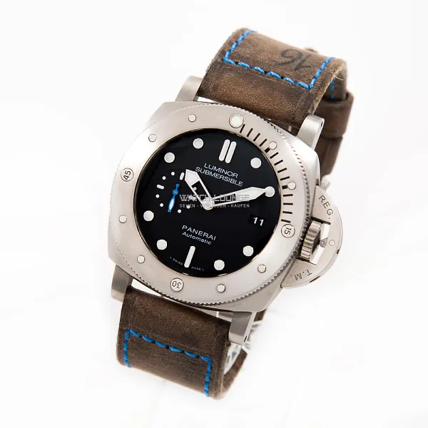 16380_watchlounge_lo.jpg