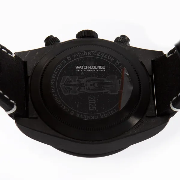 16415_watchlounge_lo.jpg