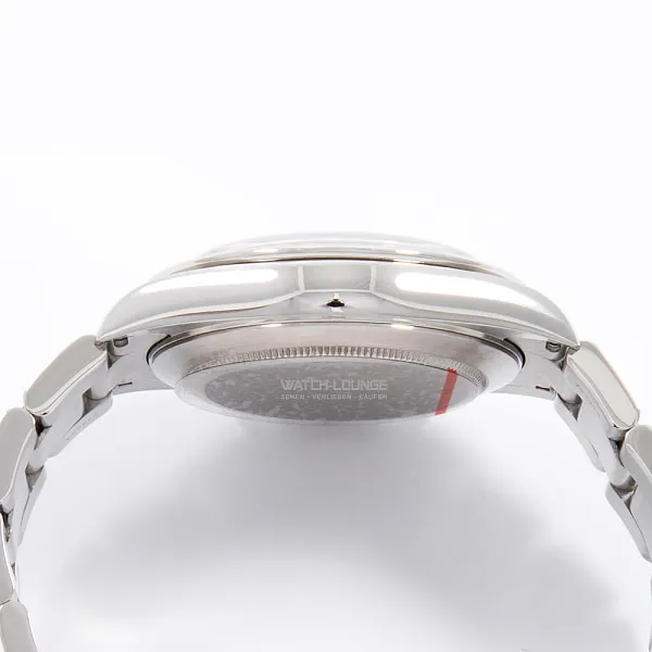 16483_watchlounge_lo.jpg