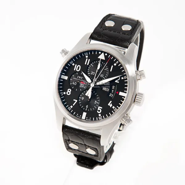 16491_watchlounge_lo.jpg