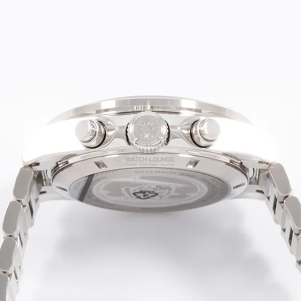 16742_watchlounge_lo.jpg