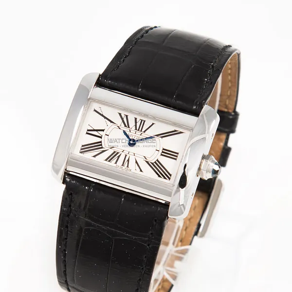 18536_watchlounge_lo_2.jpg