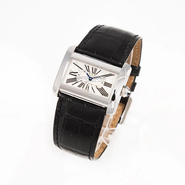 18540_watchlounge_lo_1.jpg