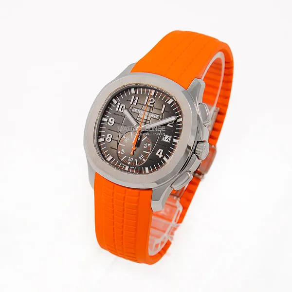 18938_watchlounge_lo.jpg